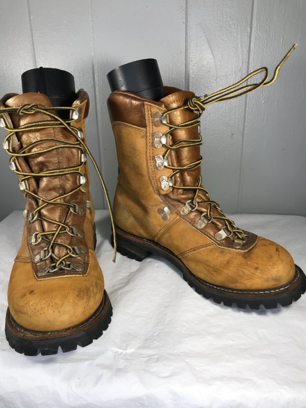 Vintage Kush n kollar Chippewa Shearling Mountaineering Leather Boots  sz 8.5 A